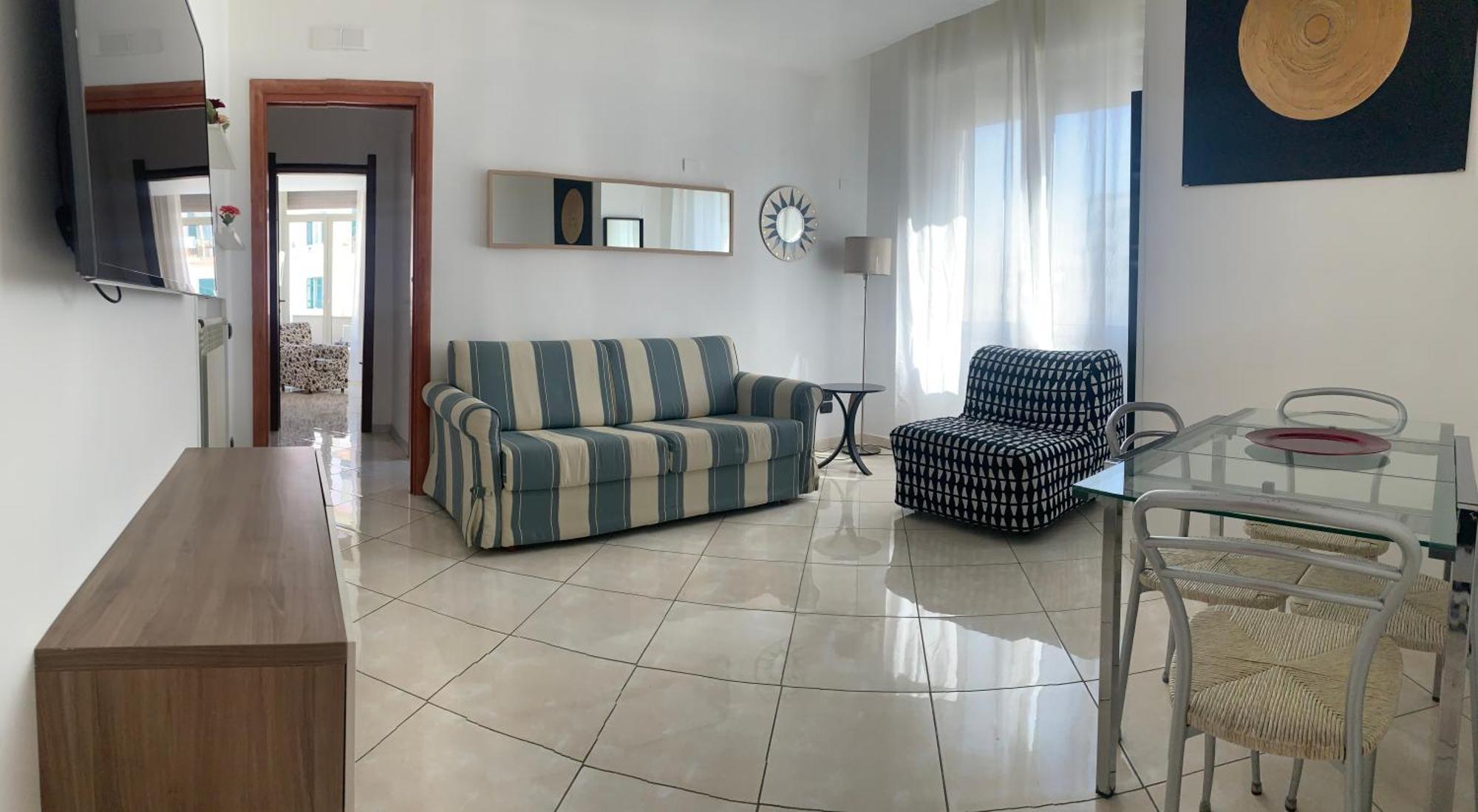 Tuanis Hotel Naples Exterior photo